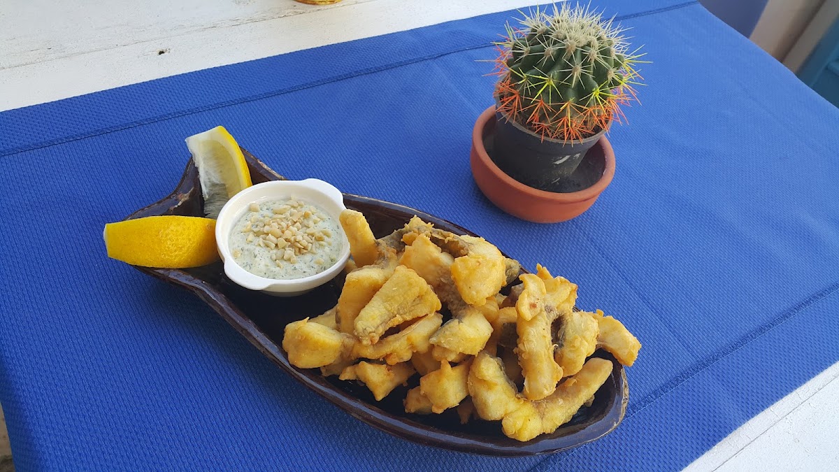 Çeşme — Perus Un Meyhane Lezzetleri Cesme Cigercisi — gallery