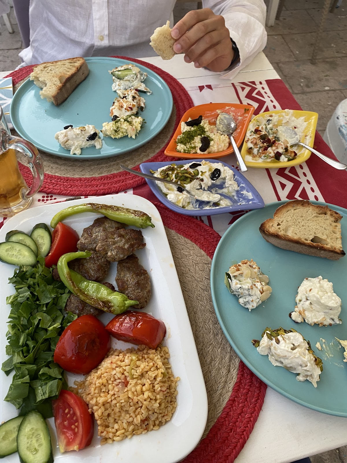 Çeşme — Perus Un Meyhane Lezzetleri Cesme Cigercisi — gallery