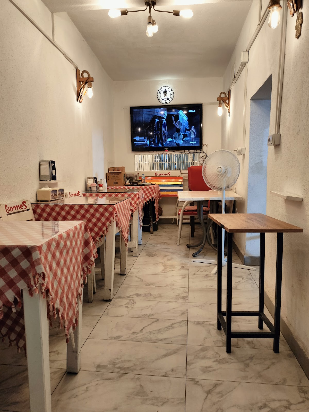 Çeşme — Gurmes Kebap Cesme — galeri