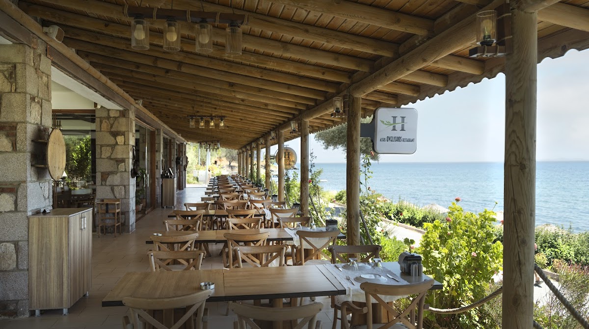 Assos — Assos Oveliskos Restaurant — galeri