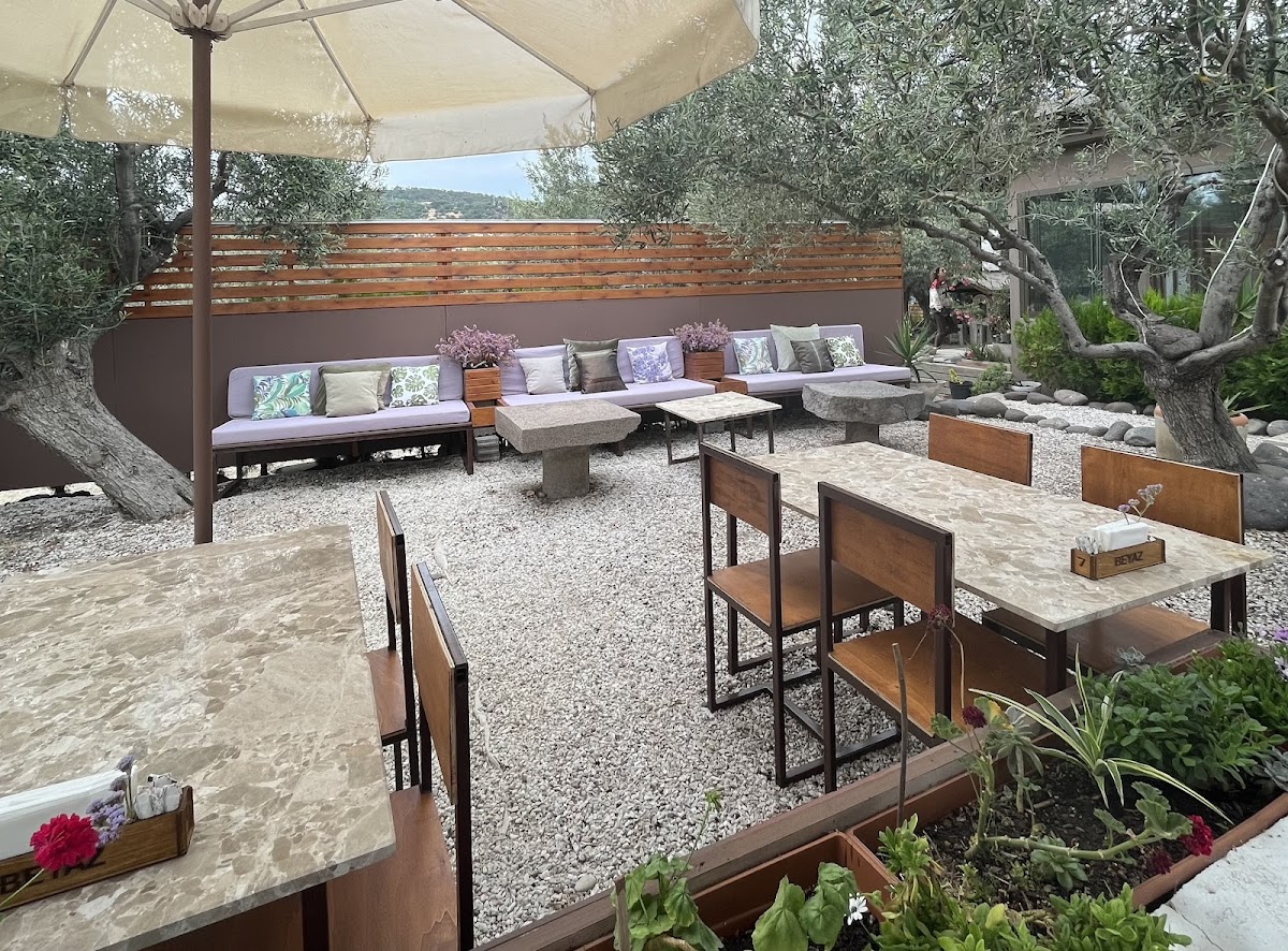 Behram — Assos Club Beyaz - Behram Çanakkale Restoranı — galeri