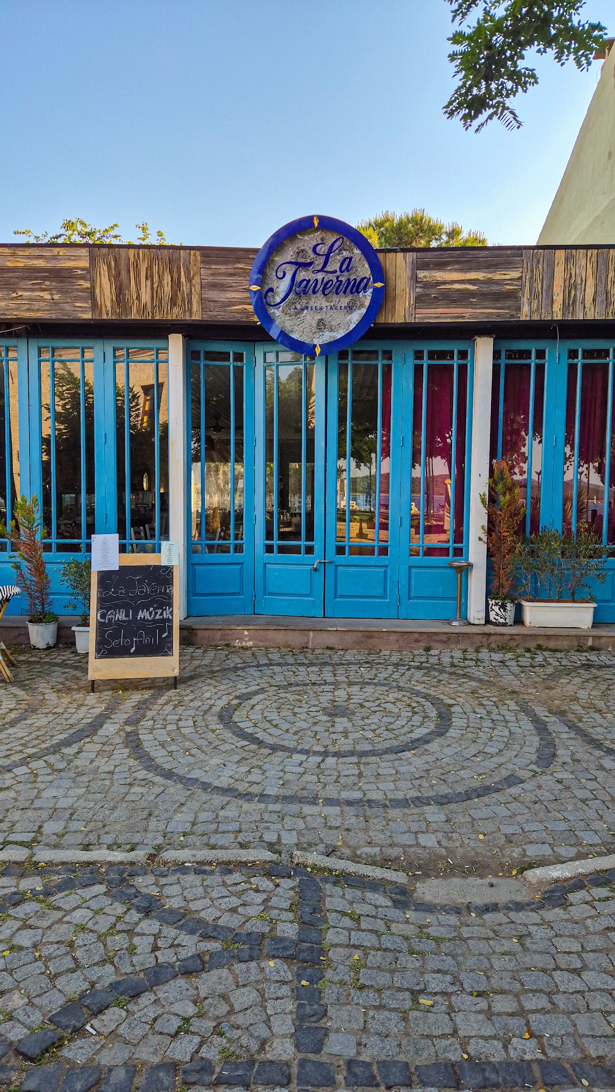 Cunda — La Taverna Cunda — gallery