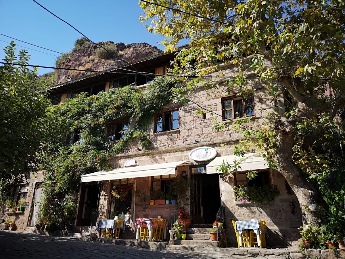 Behram — Assos Yıldız Balık Restaurant - Behram Balık Restoranı — galeri