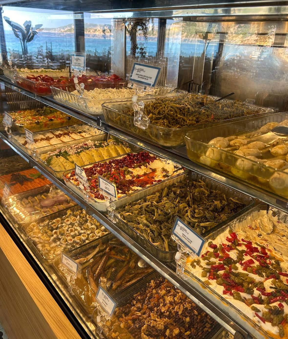 Behram — Barboon Restaurant Behram - Samimi ve Lezzetli Mekan — galeri