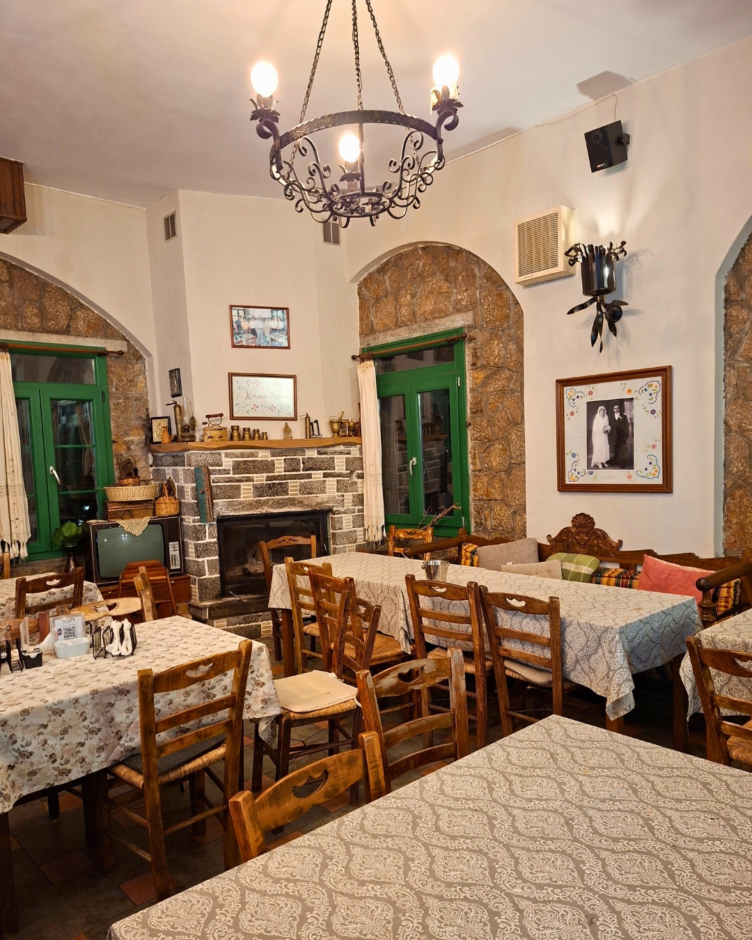 Chios Island — To Asteri Greek Restaurant And Rooms With A View — gallery