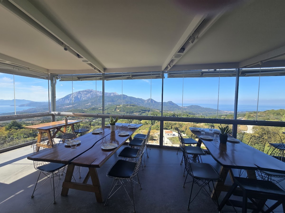 Samos — Orizontas — galeri