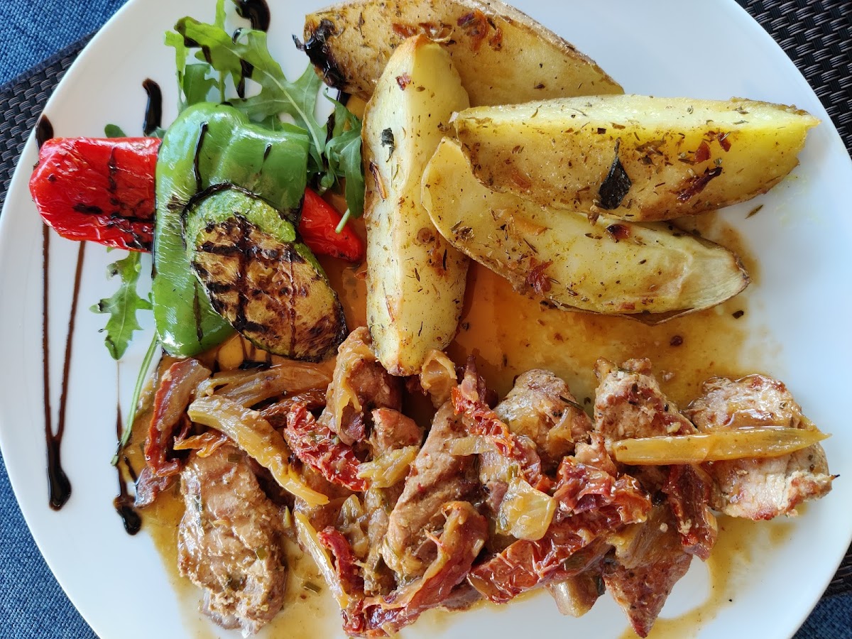 Samos — Four Seasons Restaurant — gallery