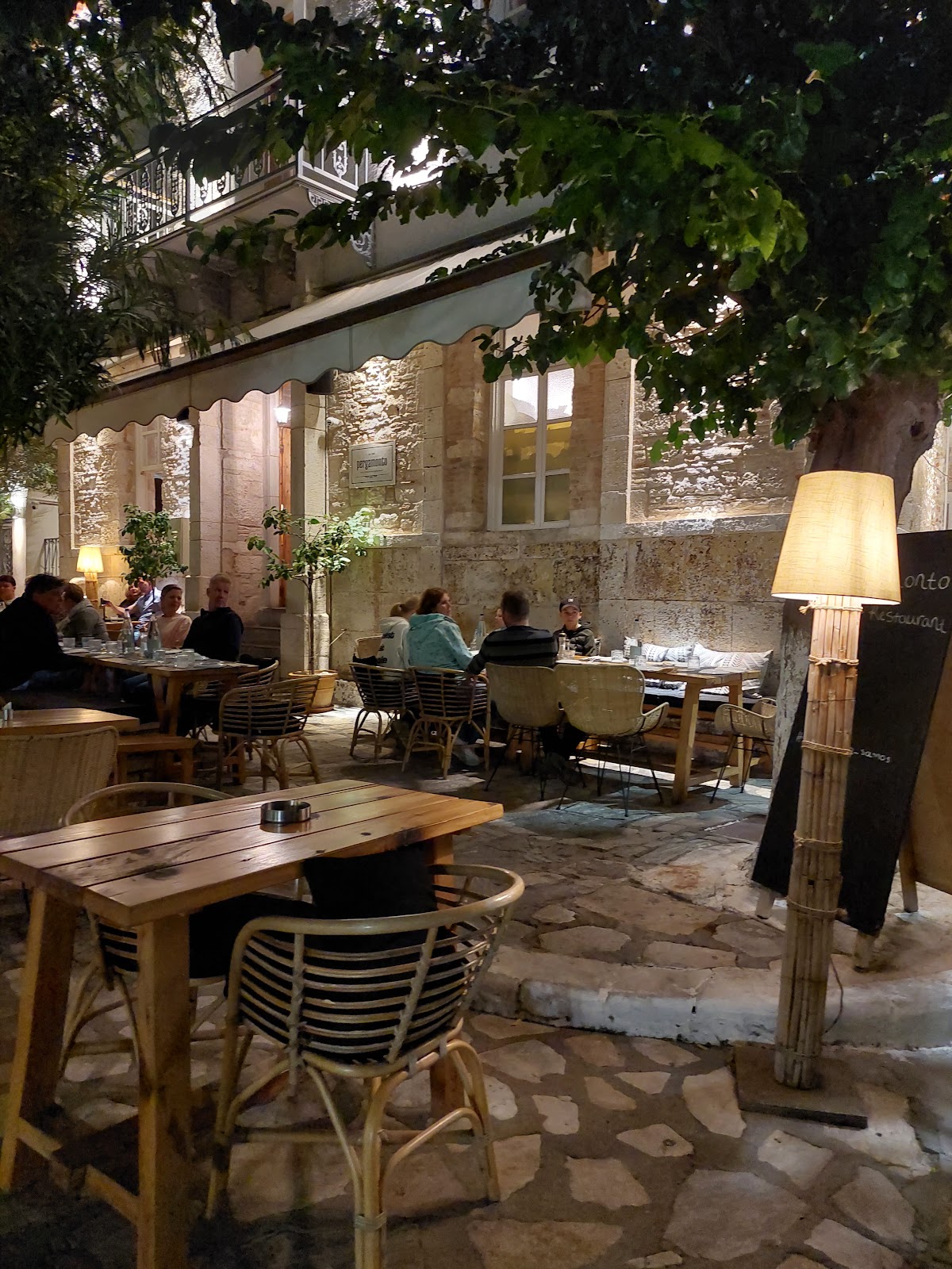 Samos — Pergamonto Restaurant — galeri