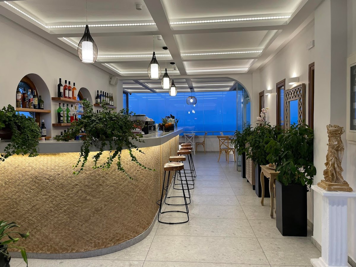 Santorini — Osmo Restaurant Fira Firostefani Thira Santorini — galeri
