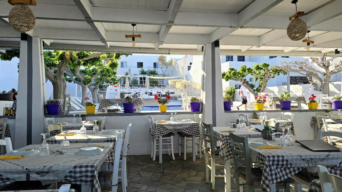 Santorini — Santo Athiri — gallery