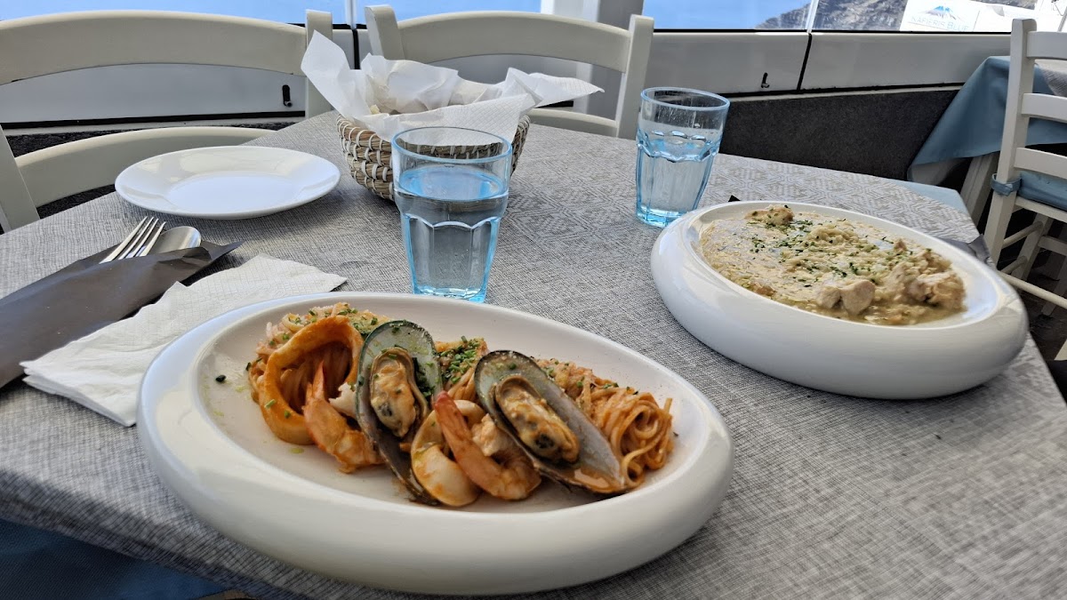 Santorini — Remvi Restaurant And Suites — galeri