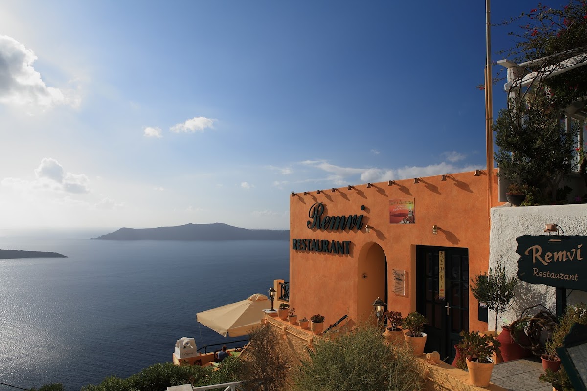 Santorini — Remvi Restaurant And Suites — galeri