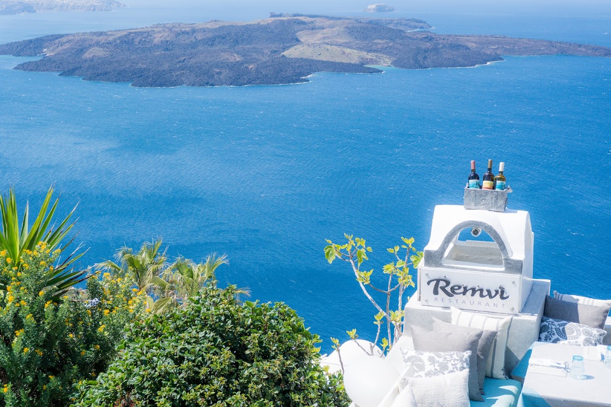 Santorini — Remvi Restaurant And Suites — galeri