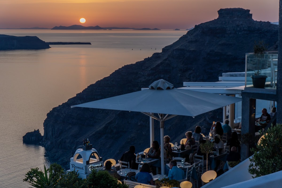 Santorini — Remvi Restaurant And Suites — galeri