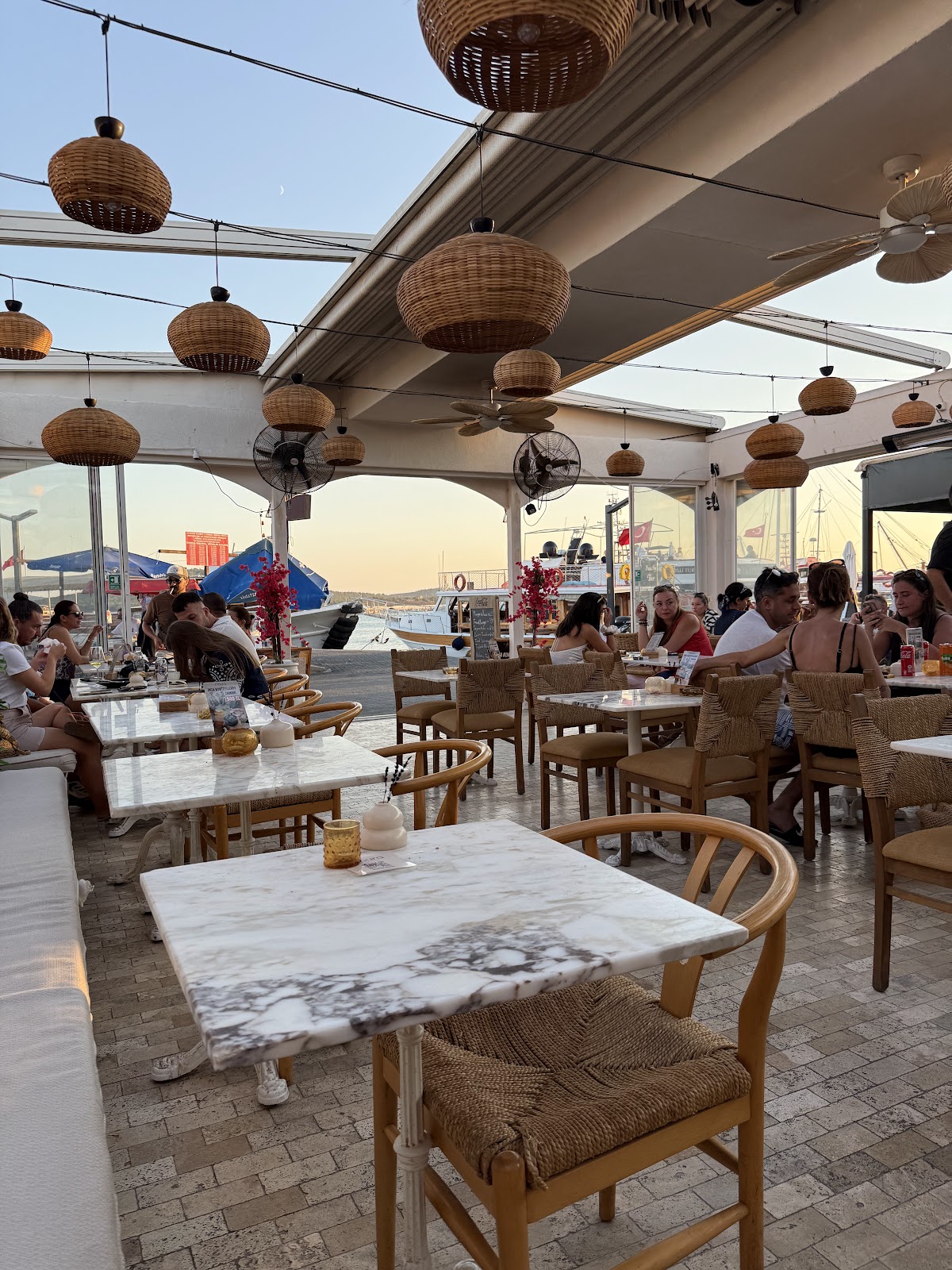 Cunda — Maura Cunda — galeri