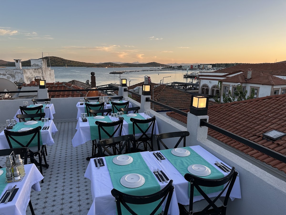 Cunda — Cunda Kardias Otel Restaurant — galeri