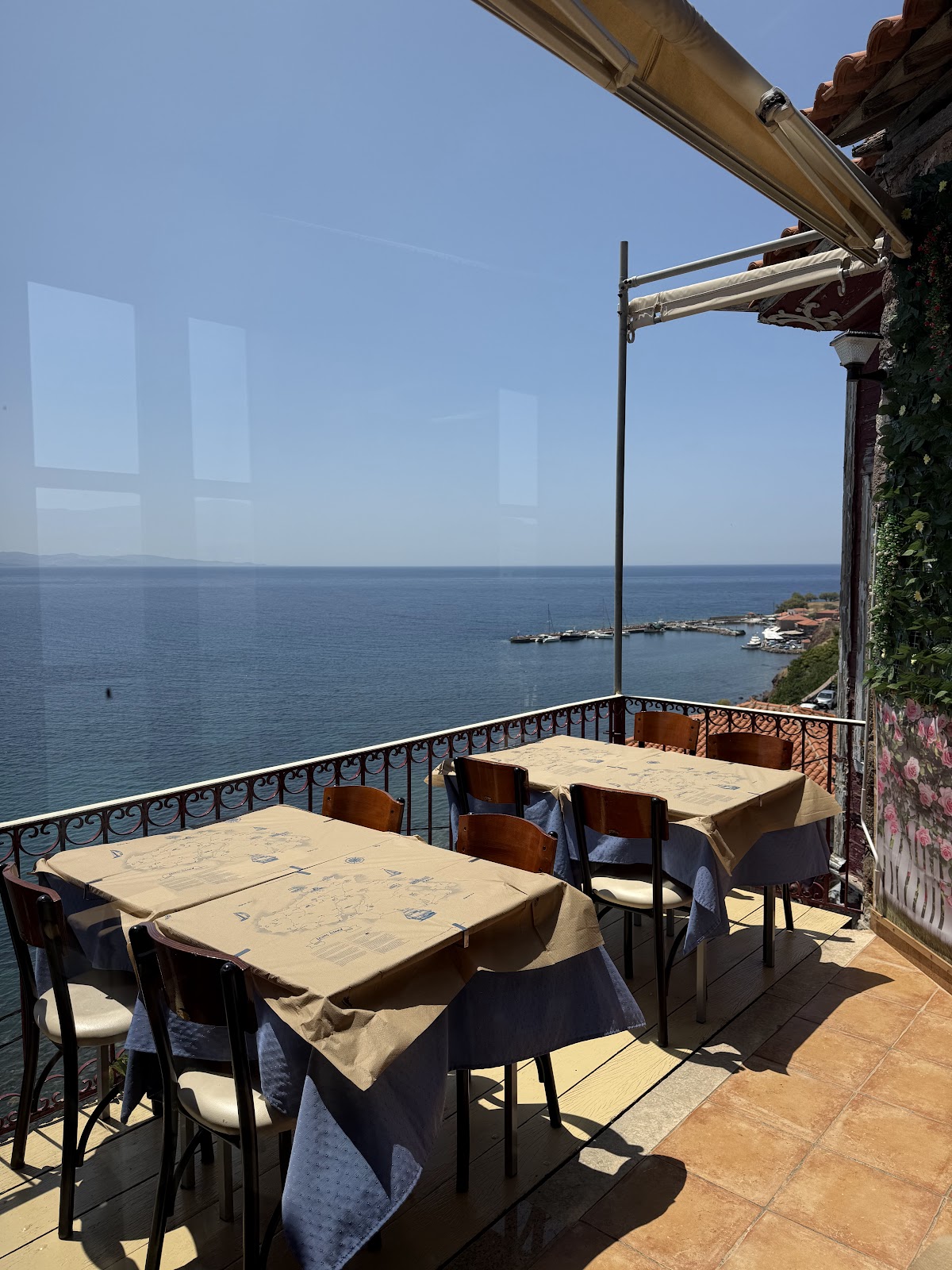 Lesvos — Martin S Restaurant — gallery