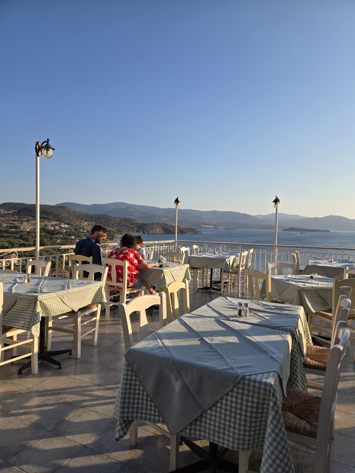 Lesvos — Gatos Restaurant — gallery