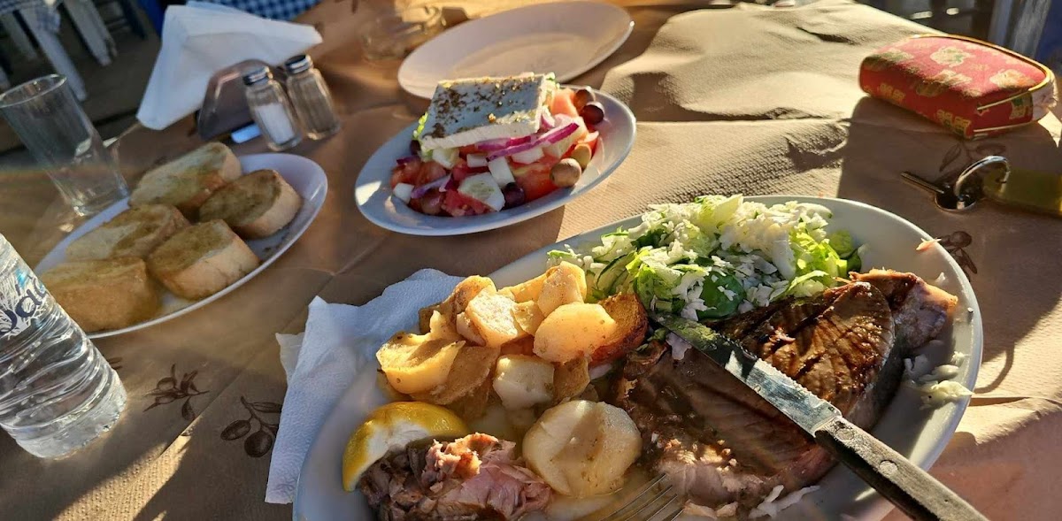 Lesvos — Moutsos Fish Taverna — gallery