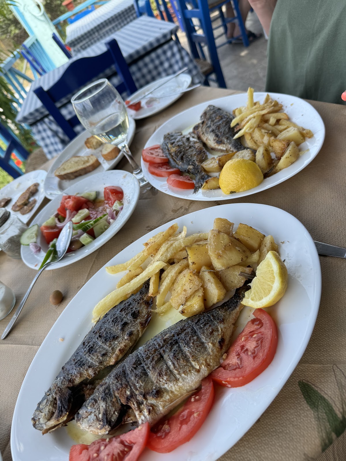 Lesvos — Moutsos Fish Taverna — gallery
