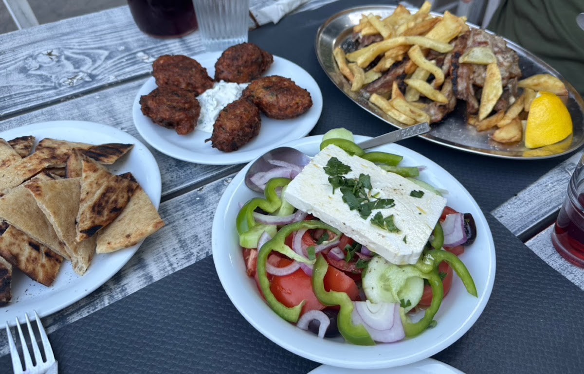 Samos — To Magazaki Pou Legame — galeri