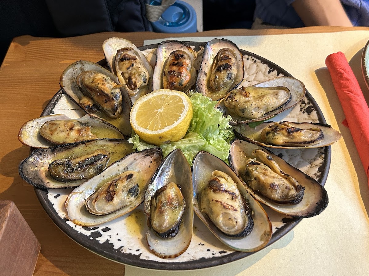 Santorini — Pelican Kipos Cafe And Wine Restaurant — galeri