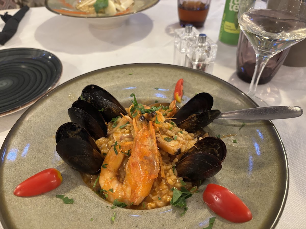 Santorini — Triana Tavern — galeri