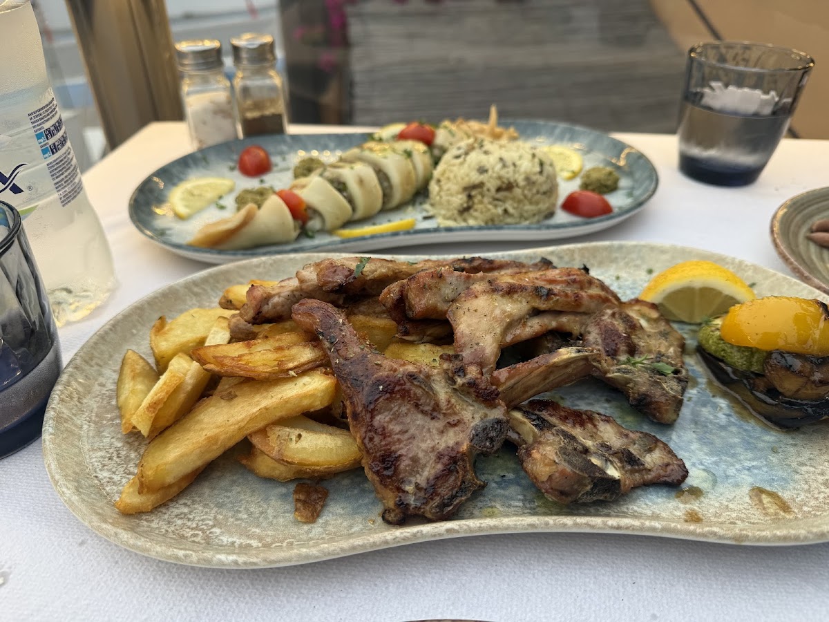 Santorini — Triana Tavern — galeri