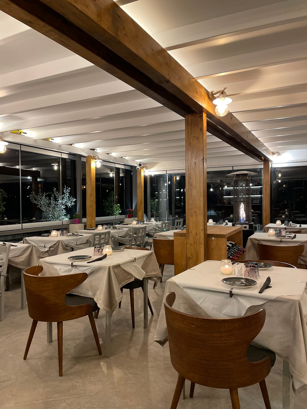 Santorini — Triana Tavern — galeri