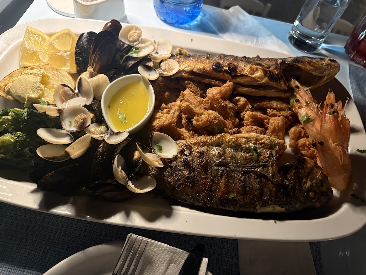 Santorini — Volcano Blue Sea Food Restaurant — galeri