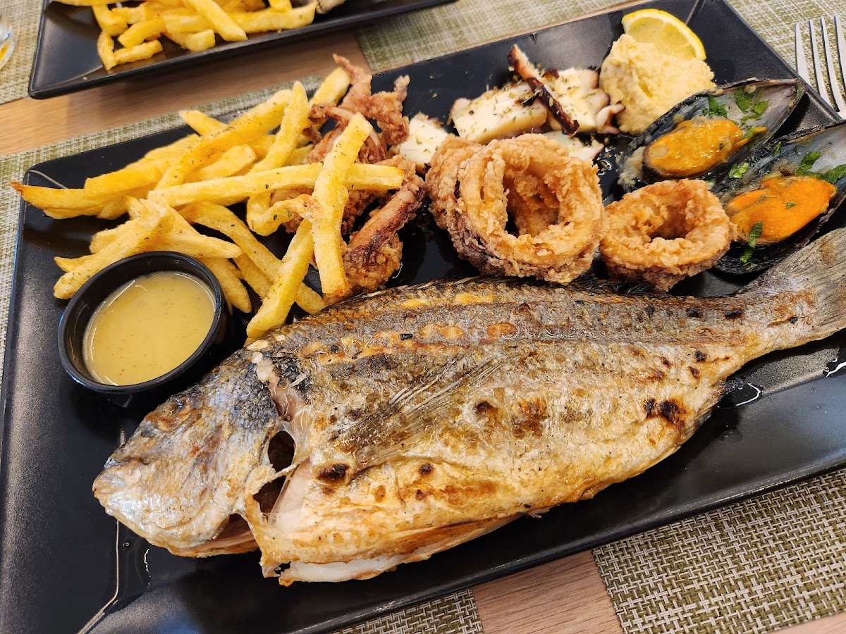Santorini — Med Food — galeri