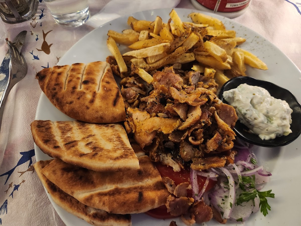 Santorini — Ouzeri — galeri