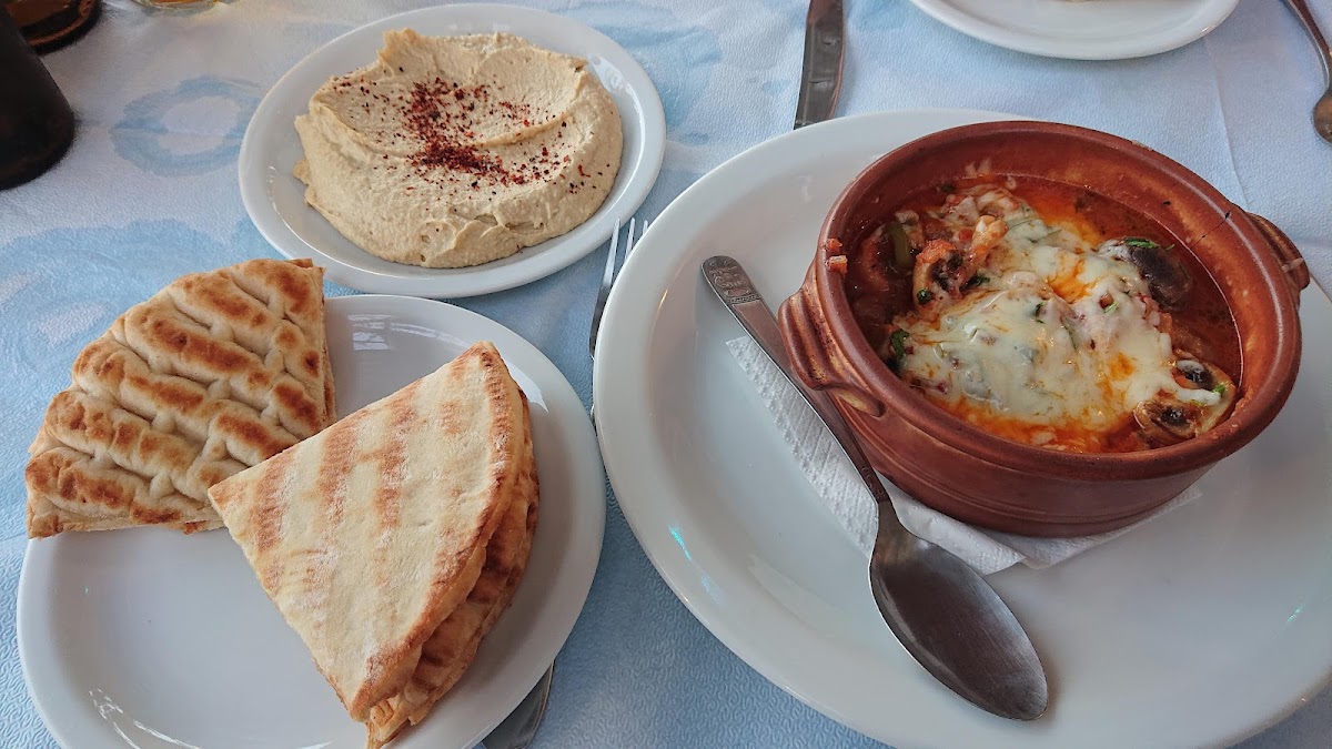 Kos Island — Plaza Traditional Greek Restaurant — galeri