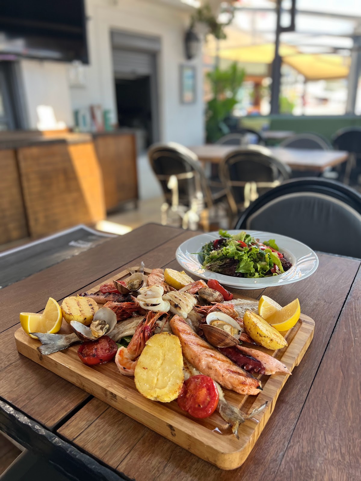 Marmaris — Gusta Bar Grill — gallery