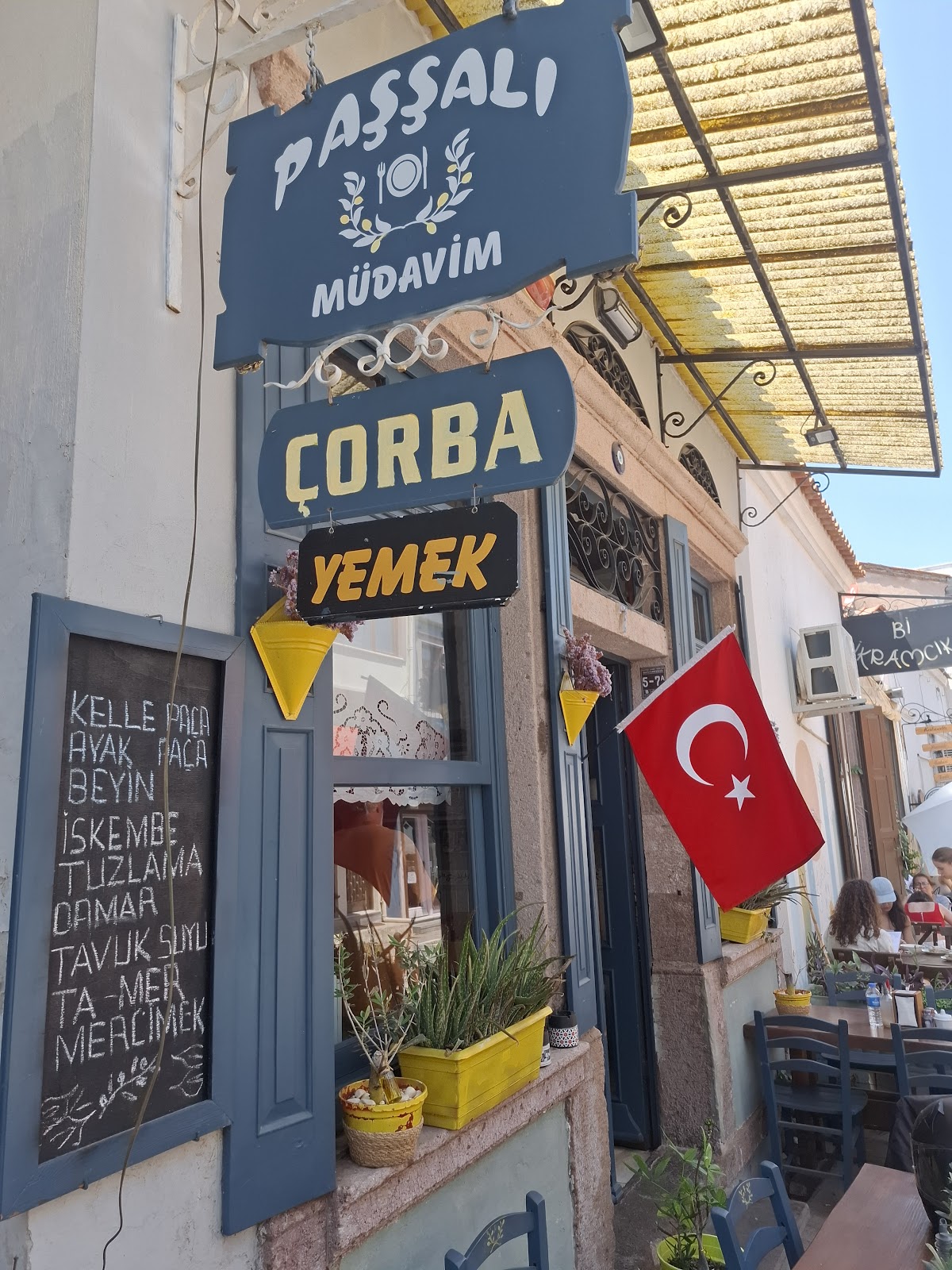 Ayvalık — Passali Mudavim Corba Zeytinyagli Anne Yemekleri — gallery