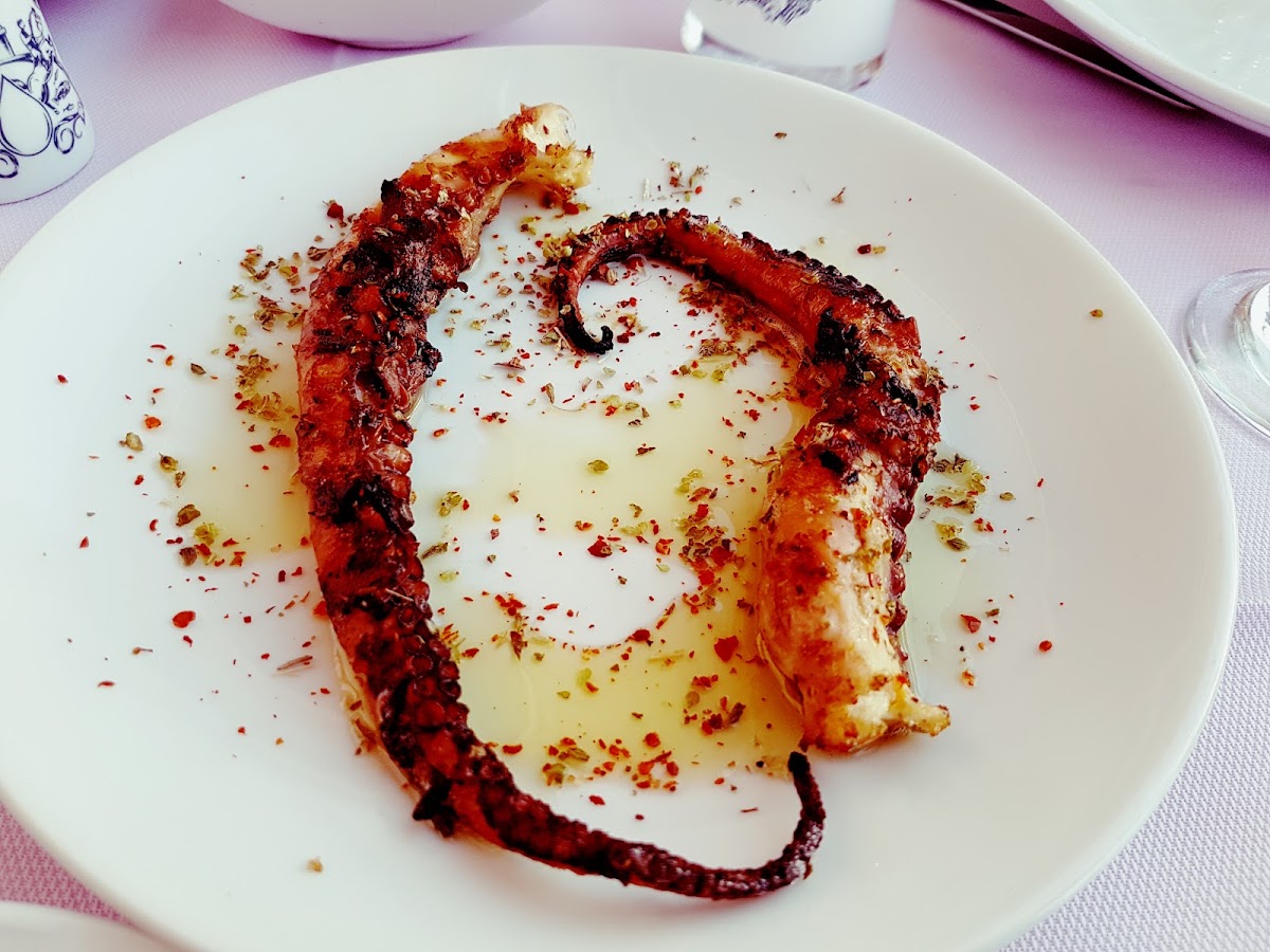 Ayvalık — Ayvalik Deniz Yildizi Restoran — gallery