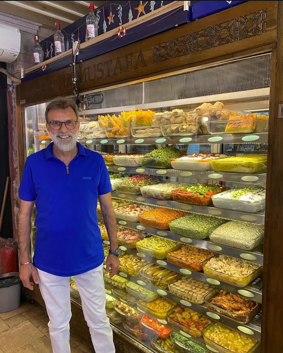 Ayvalık — Tik Mustafa Nin Yeri — gallery