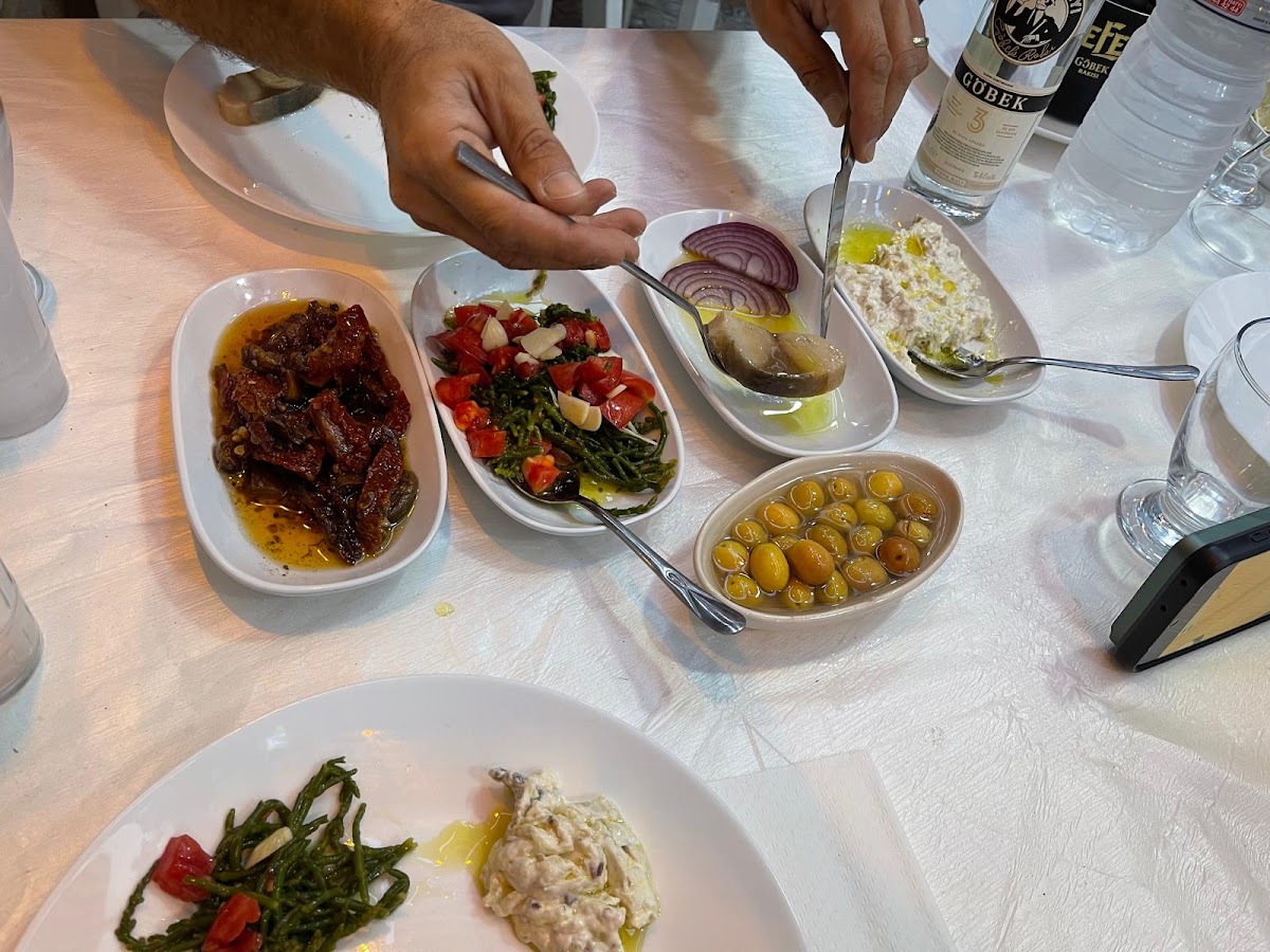 Ayvalık — Iki Tek Meyhane — gallery