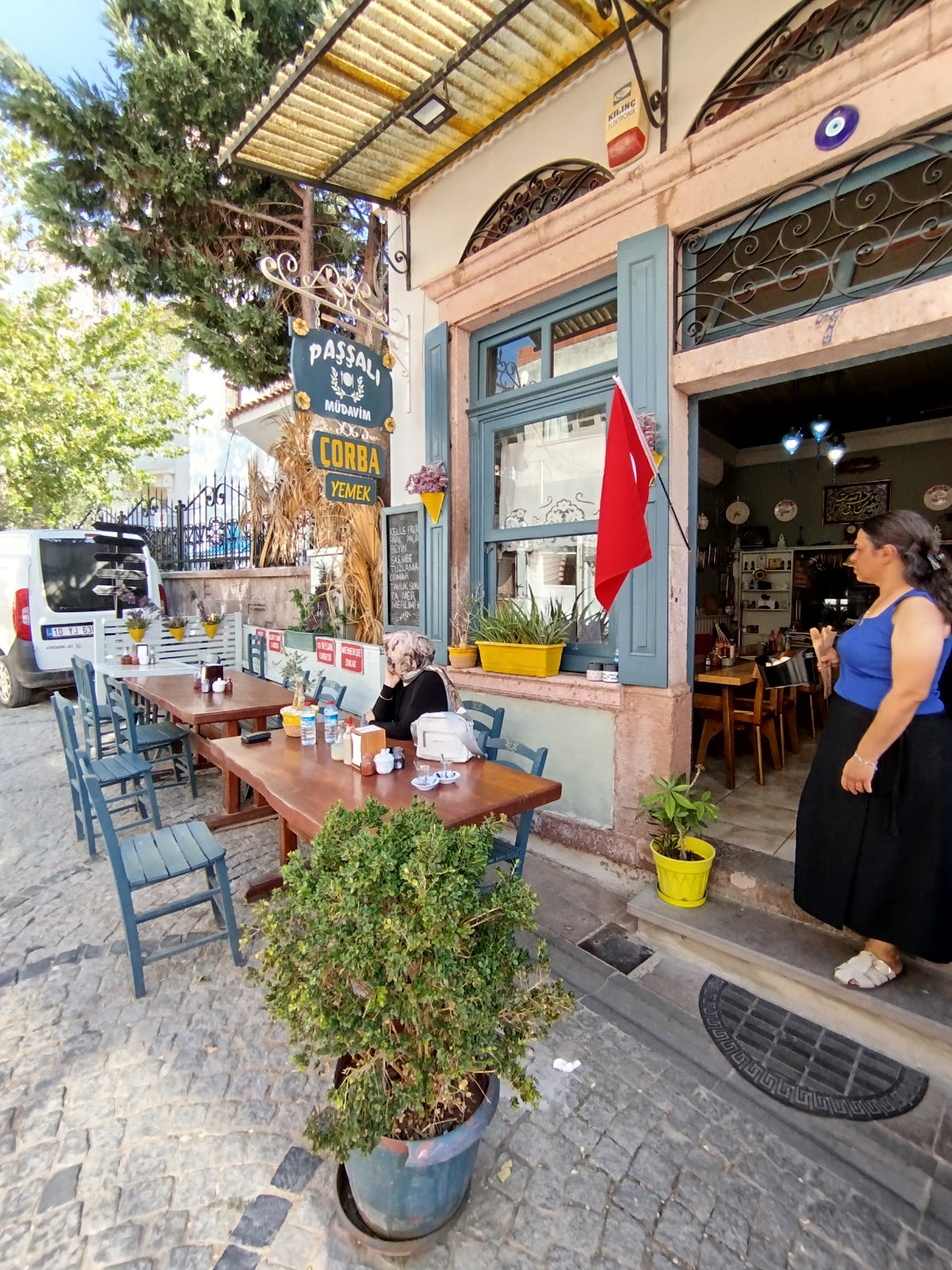 Ayvalık — Ayvalik Pasa Corba Ve Zeytinyagli Ev Yemekleri Salonu — gallery