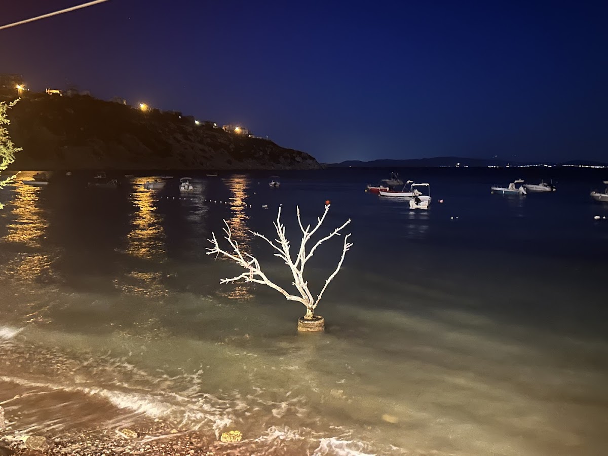 Karaburun — Ismetin Yeri Iskele Restaurant Yeni Beach — gallery