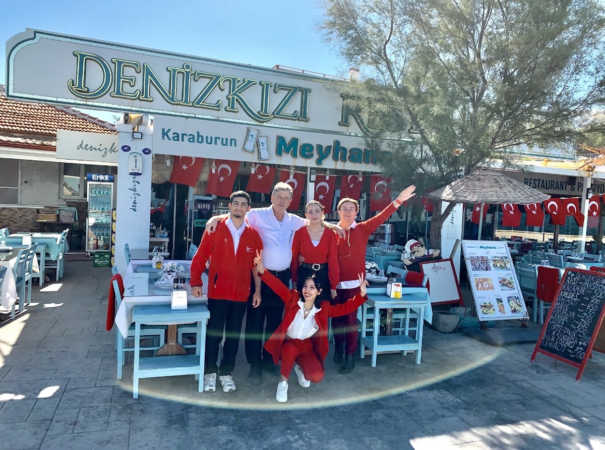 Karaburun — Denizkizi Derya Pansiyon Karaburun Pansiyon Canli Muzik Deniz Mahsulleri Restorant — gallery