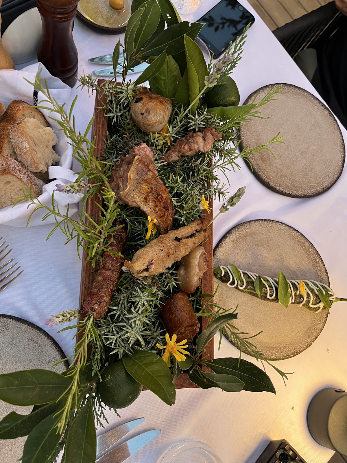 Karaburun — Mandarinn Restaurant — gallery