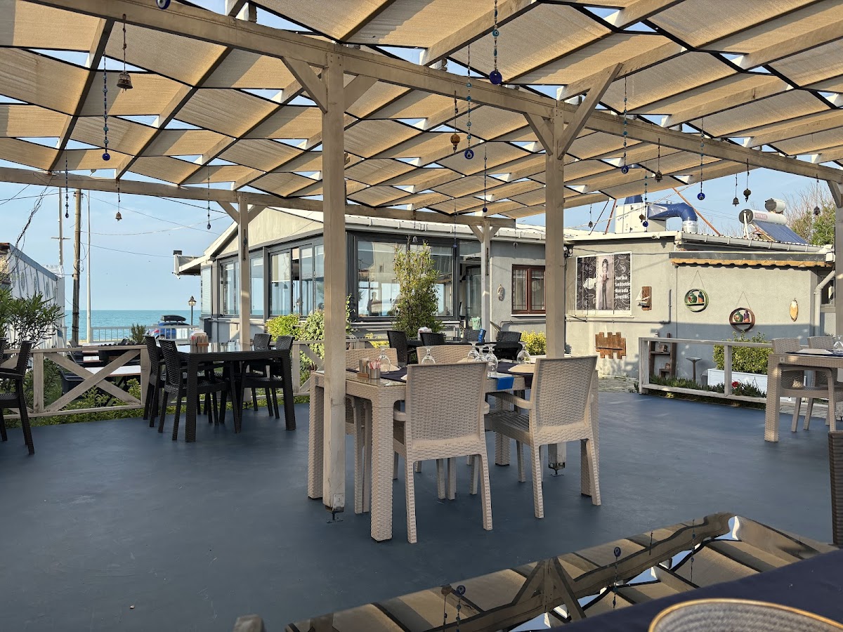 Karaburun — Eskere Restaurant — galeri