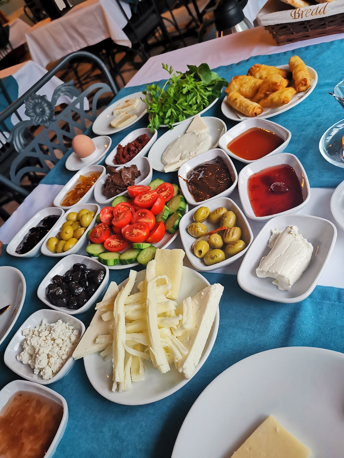 Karaburun — Guneste Kahvalti Fasil Restorant — gallery