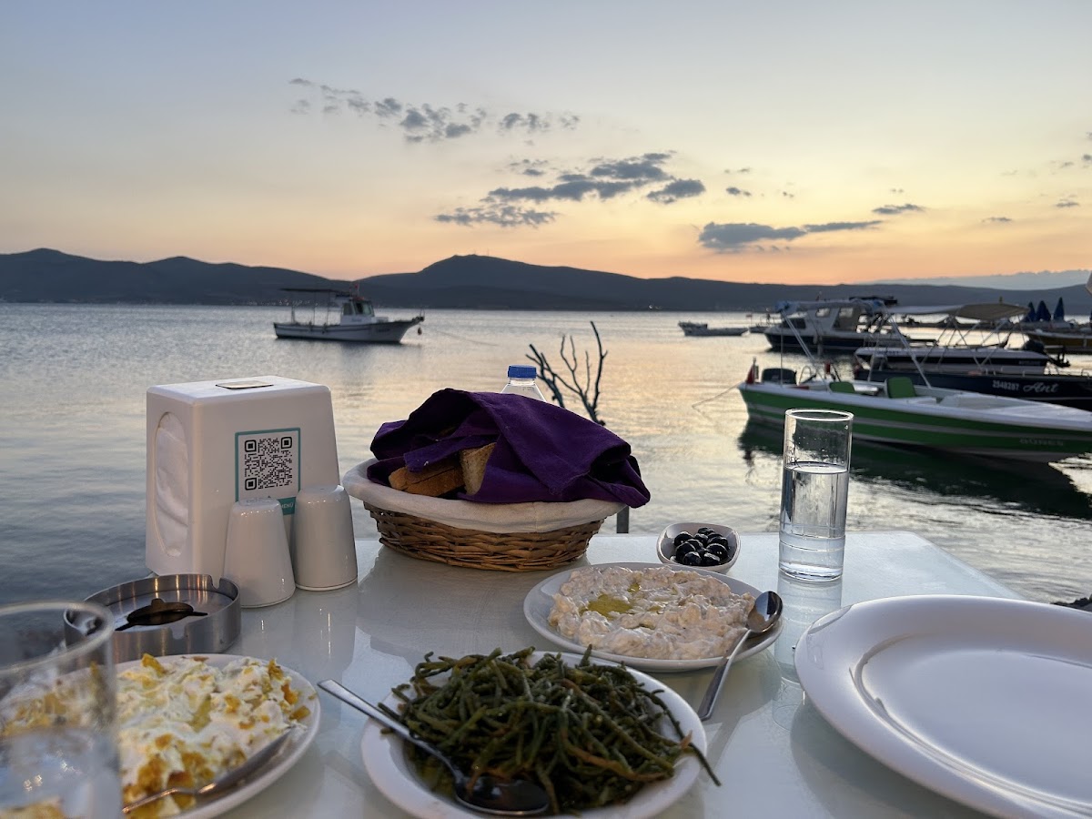Urla — Ozbek Marin Restaurant Urla — galeri
