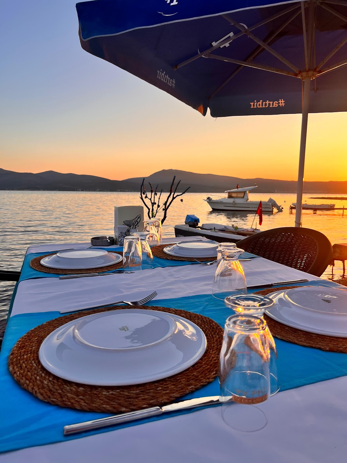 Urla — Ozbek Marin Restaurant Urla — galeri