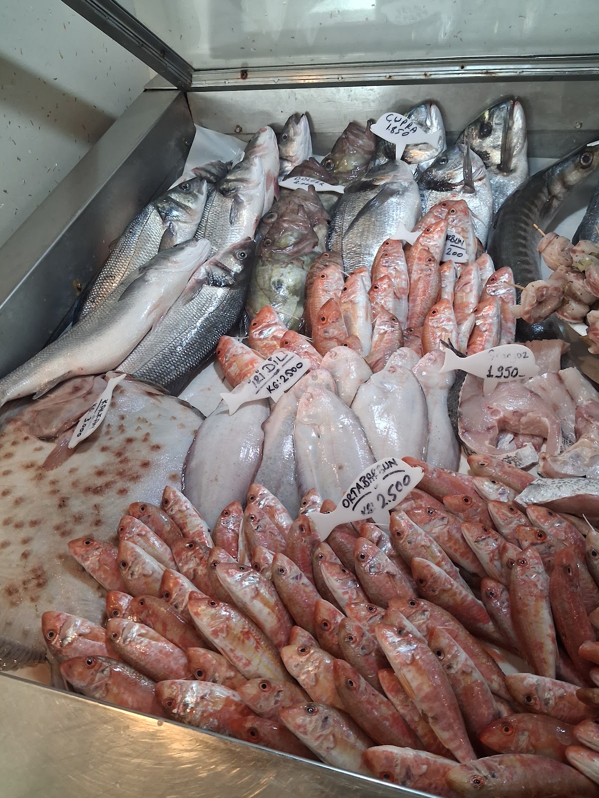 Urla — Akin In Yeri Balik Restaurant — gallery