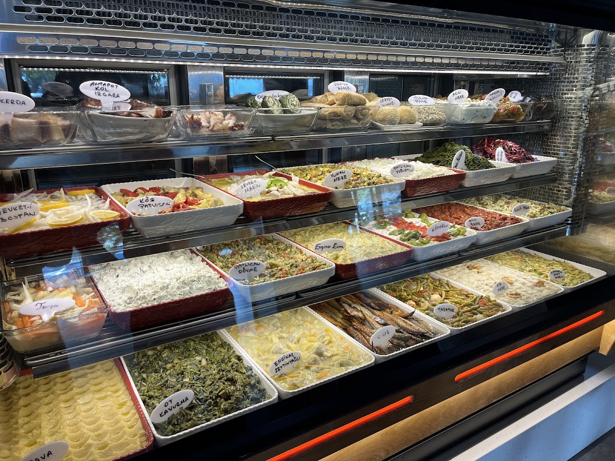 Urla — Akin In Yeri Balik Restaurant — gallery