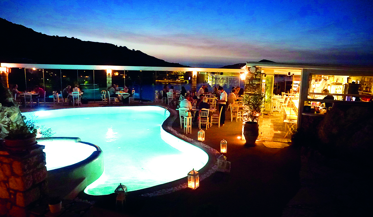 Patmos — Pleiades Bar Restaurant — galeri
