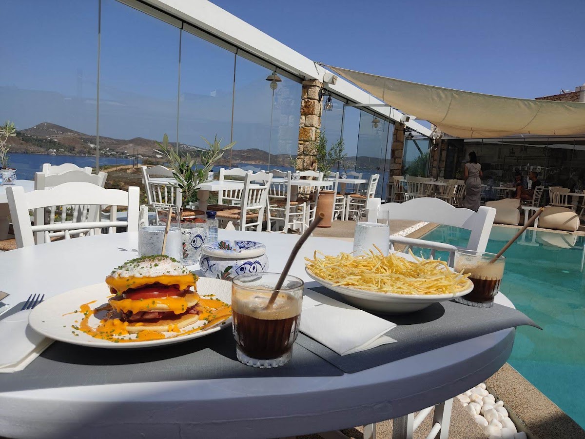 Patmos — Pleiades Bar Restaurant — galeri